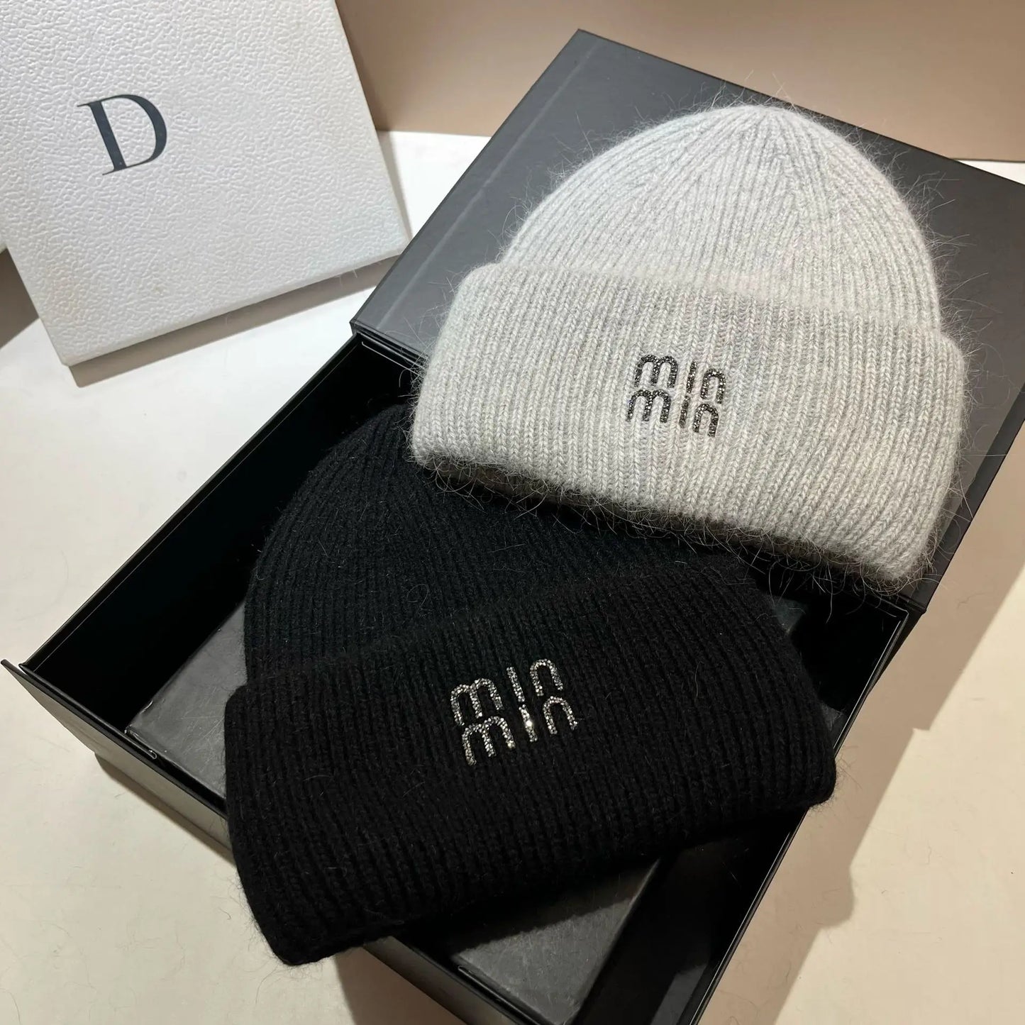 Luxury Rhinestones Fashion Women Winter Hats Real Rabbit Fur Wool Skullies Beanies Knitted Hat Lady Warm Walking Bonnet Cap  Pr