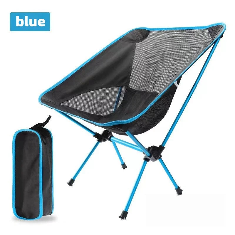 Portable, lightweight and foldable camping chairs, equipped with side pockets for carrying bags, are perfect for hiking, beach