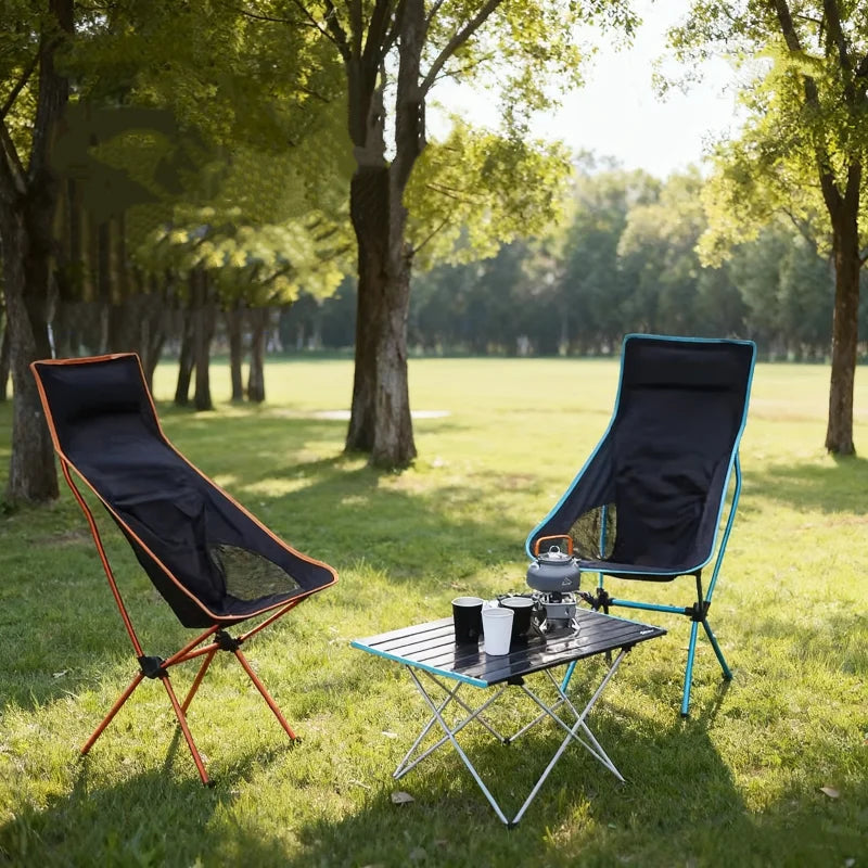 Portable, lightweight and foldable camping chairs, equipped with side pockets for carrying bags, are perfect for hiking, beach